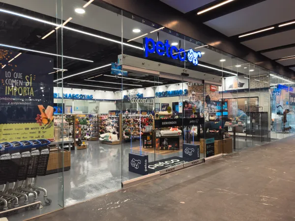 Servicios en AltOlivo, plaza comercial en Álvaro Obregón